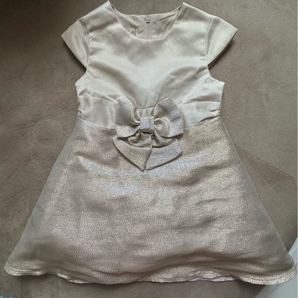 Charming Kids Formal Dress in Cream and Silver - Picture 1 of 6